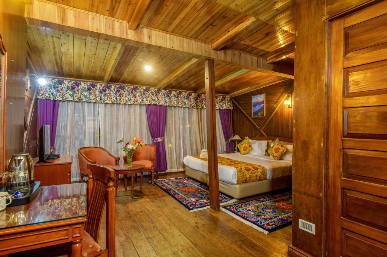 Muscatel Himalayan Resort - 400 Mts From Mall Road Dardżyling Zewnętrze zdjęcie